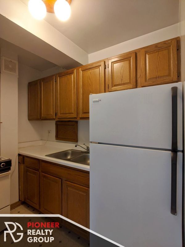 Photo - 4180 N Marine Dr Unit 411