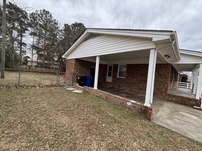 Photo - 280 E Main St