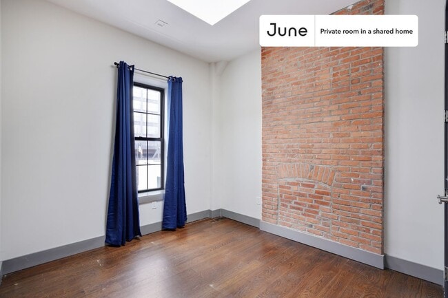 Photo - Room in Shared 4 bed/2 bath home Unidad D