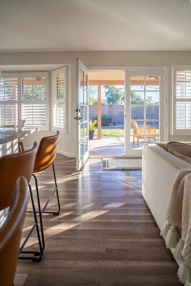 Photo - 1721 W Jupiter Way