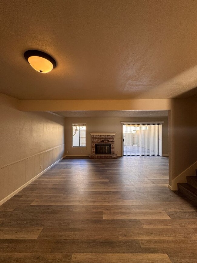 1844 Cherokee Dr