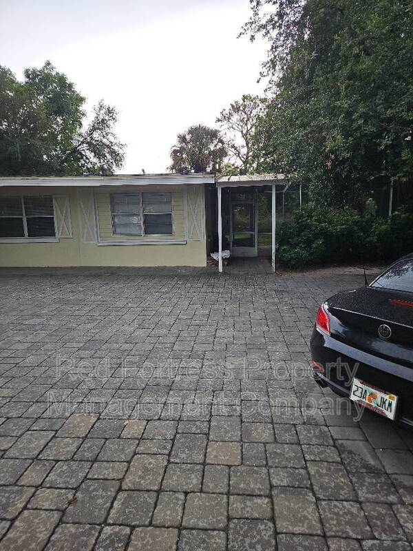 Photo - 5380 Tice St House