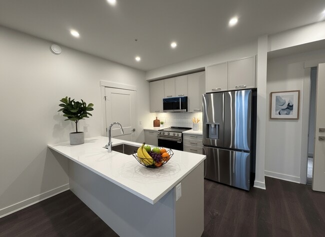 Photo - 5382-200 200 St