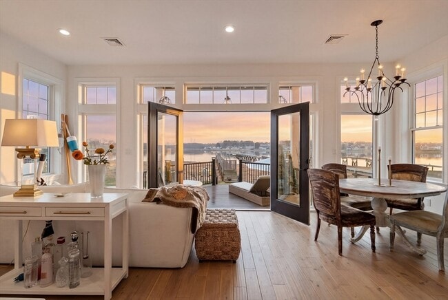 Photo - 16 Fosters Point