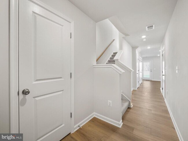 Photo - 93 Cooperage Rd