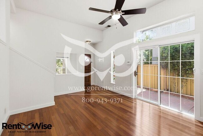 Photo - 10 Arch St