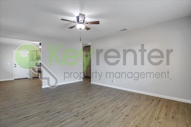 Photo - 8256 Manhart Dr