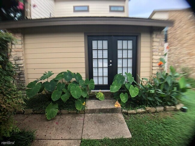 Photo - 1 br, 1 bath Condo - 350 Quorum Dr Flat  1...