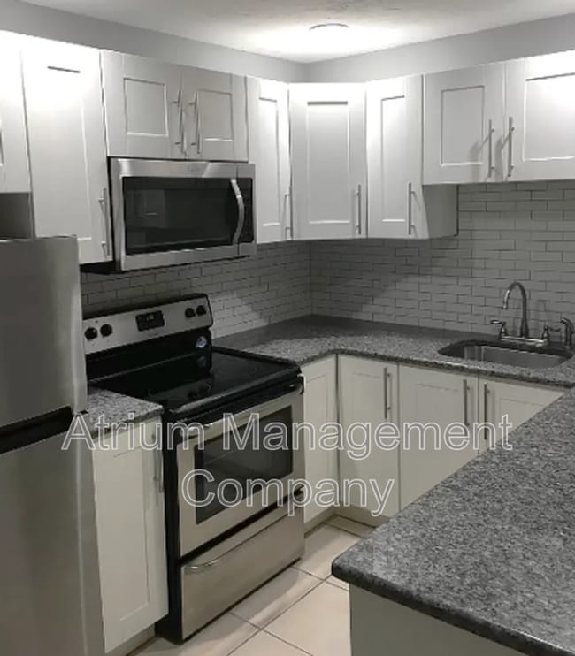 Photo - 2399 Eastwood Dr