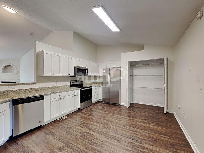 Photo - 7037 Crescent Boat Ln