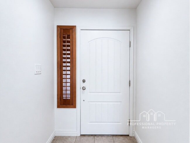 Photo - “Charming 3-Bedroom, 2-Bathroom Home in Villa Chaparral”