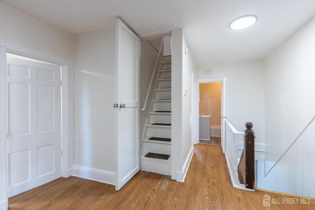 348 Front St Unit 2