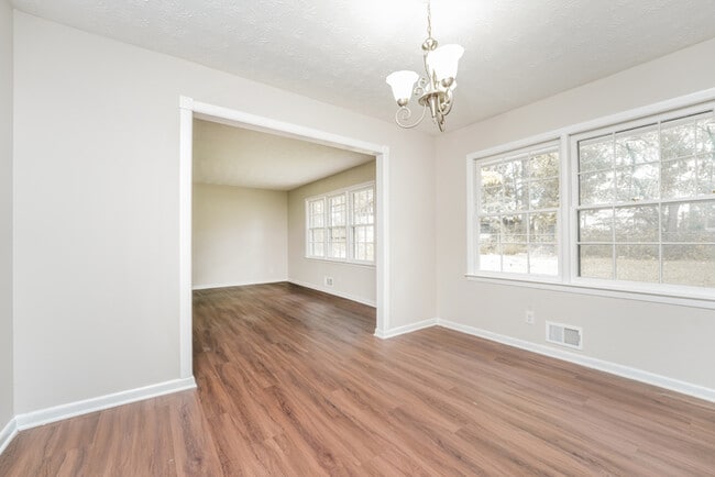 Photo - 4136 Moore Rd