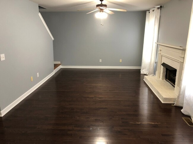 1132 Summerville Cir