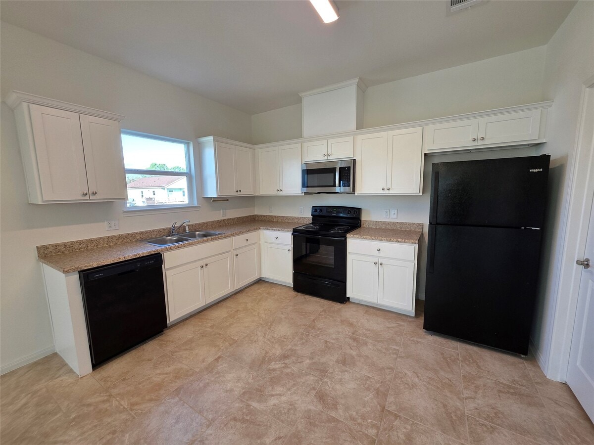 Photo - 6303 White Oak Dr