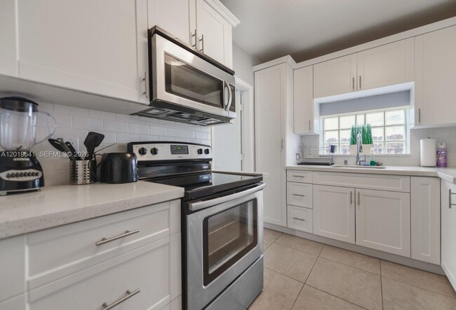 Photo - 225 NW 14th Ave