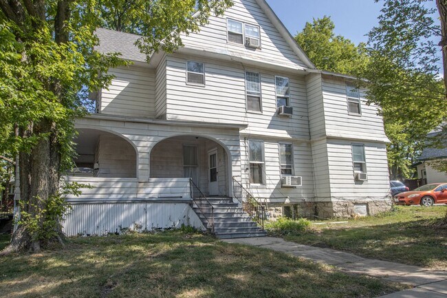 Photo - 116 S College Ave Unit Apt 2