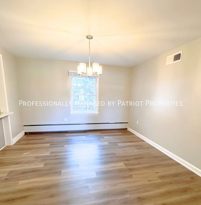 Photo - 400 N Webb Ave Unit 2