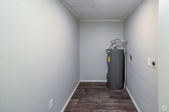 2BR, 2BA - 900SF- Utility Room