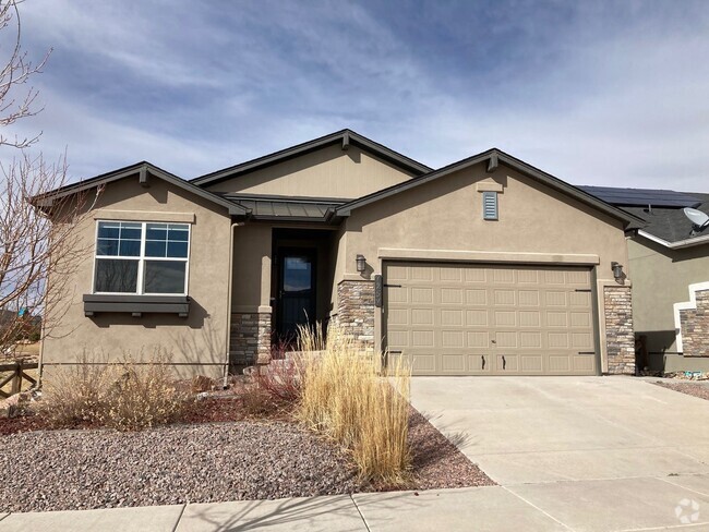 Building Photo - Ranch Style with Finished Basement with A/C Rental