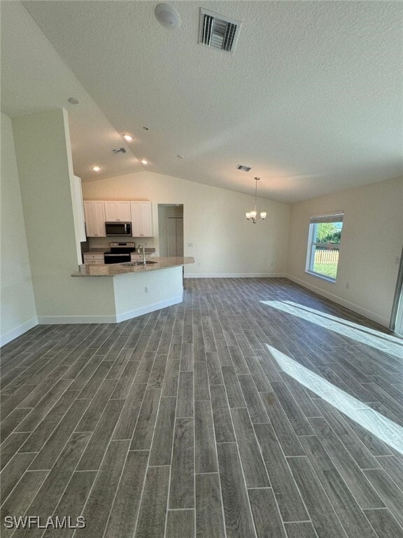 Photo - 3911 15th St W