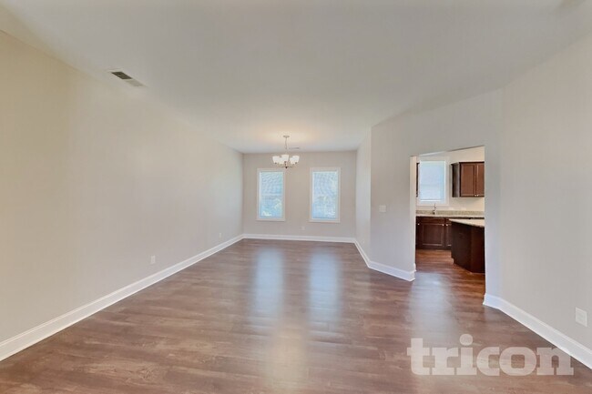 1100 Silver Farm Rd