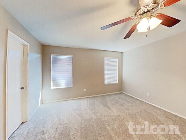 Photo - 1412 Royal Meadows Tr
