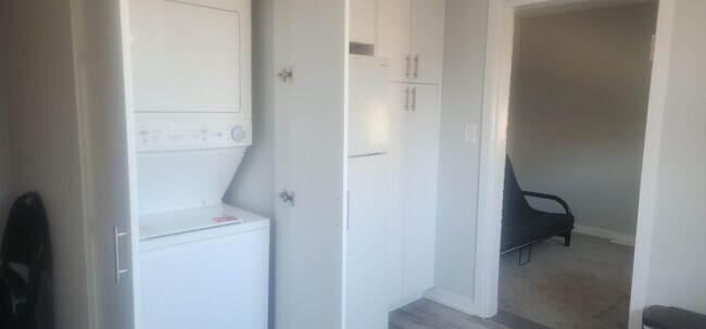 Photo - 125 Essa Rd Unit 1