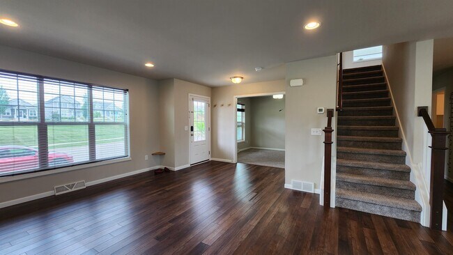 Photo - 9359 Highland Gate Way
