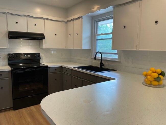 Photo - 7016 Antioch Rd