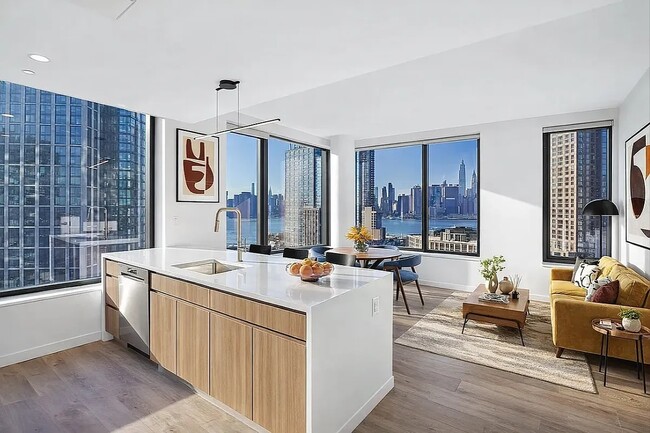 Photo - 93-99 Commercial St