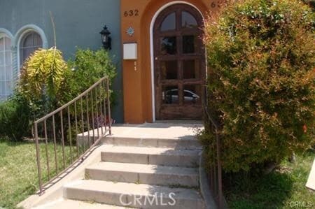 Photo - 630 N Irving Blvd