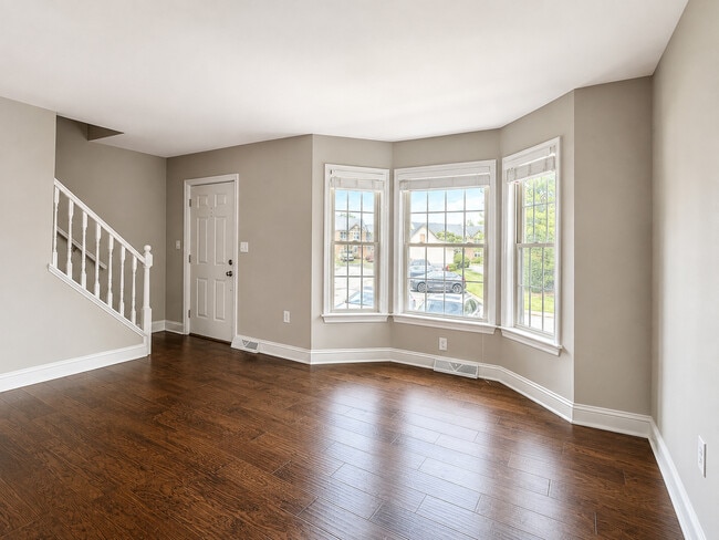 Photo - 151 Cobblestone Ln