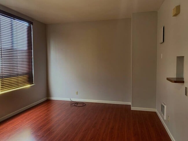 Photo - 2220 Pine St Unidad 2220