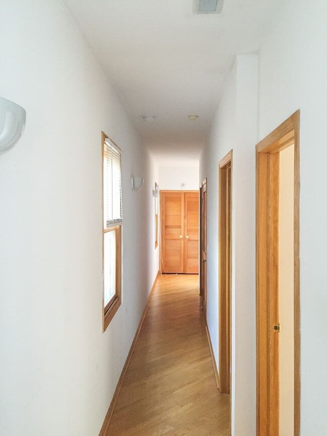 Photo - 1324 W Diversey Pky Unit 3