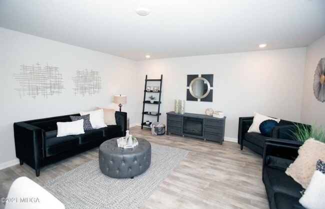 Photo - 178 Goodall Woods Dr