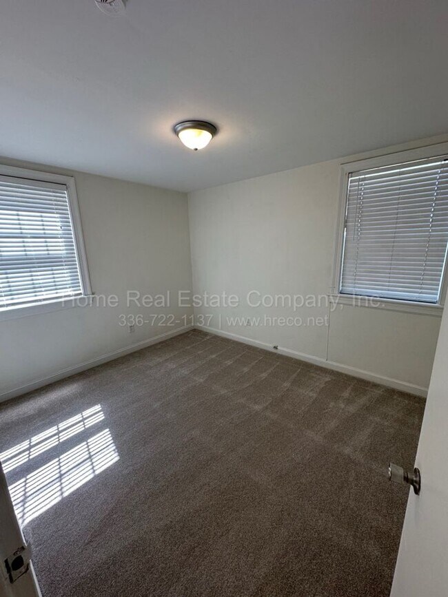 807 W End Blvd Unit C-4