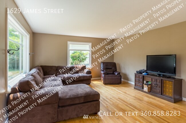 1629 James St