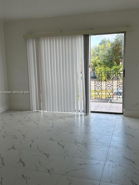 Building Photo - 16215 NE 18th Ct Unit 209