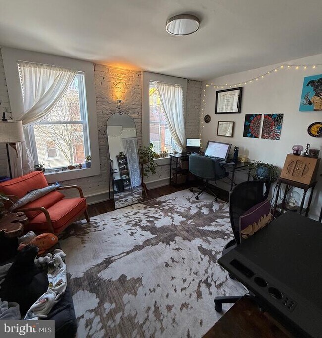 Photo - 2165 E Dauphin St