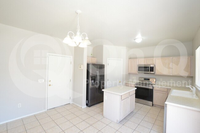 Photo - 3918 W Arlington Cir