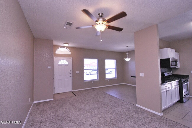 14344 Venecia Dr