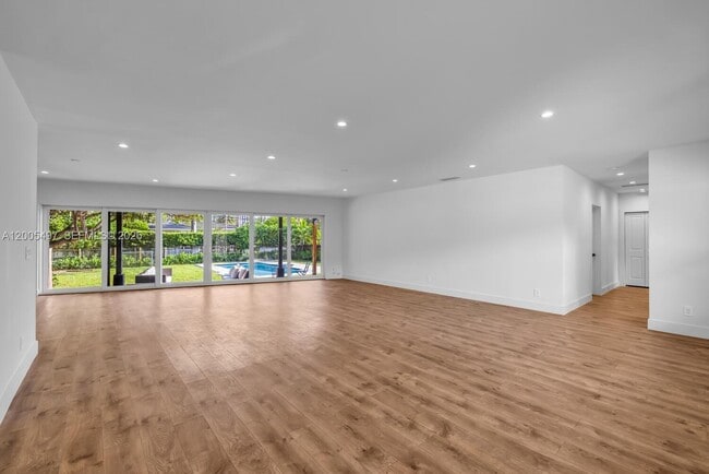 Photo - 1411 NE 101st St