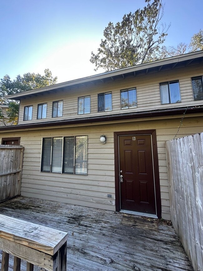 Photo - 2 story townhome bear CASCADES PARK w/ W/D Unit 569-B