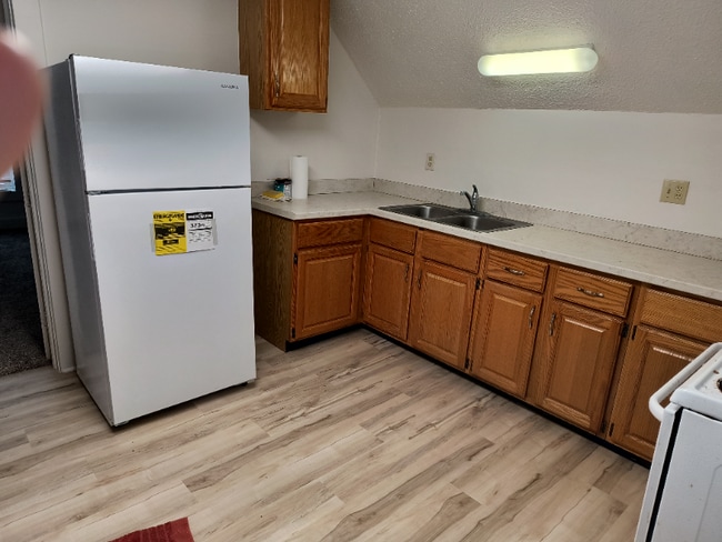 Photo - 104 S Lincoln St Apartment Unit 104 1/2 S Lincoln