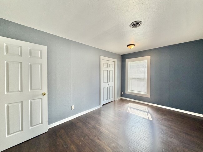 Photo - 7182 State Rd 36