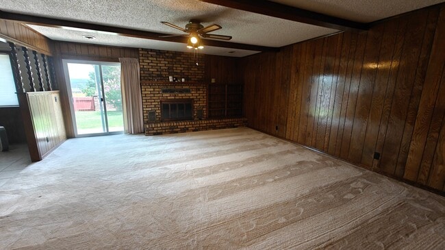 Photo - 1738 Ridgeview Dr
