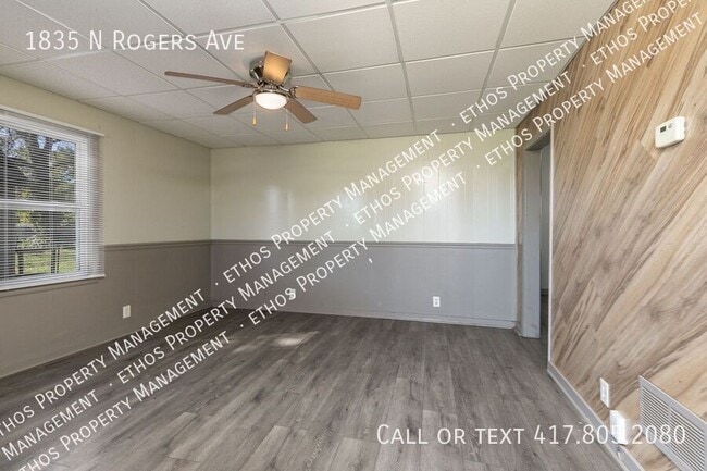 Photo - 1835 N Rogers Ave