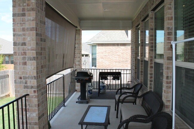 Photo - 2821 Coral Valley Dr
