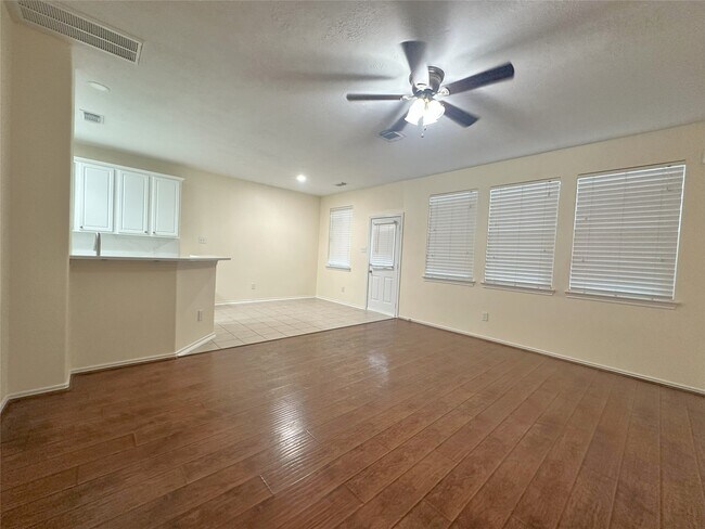 Photo - 254 Liriope Ct